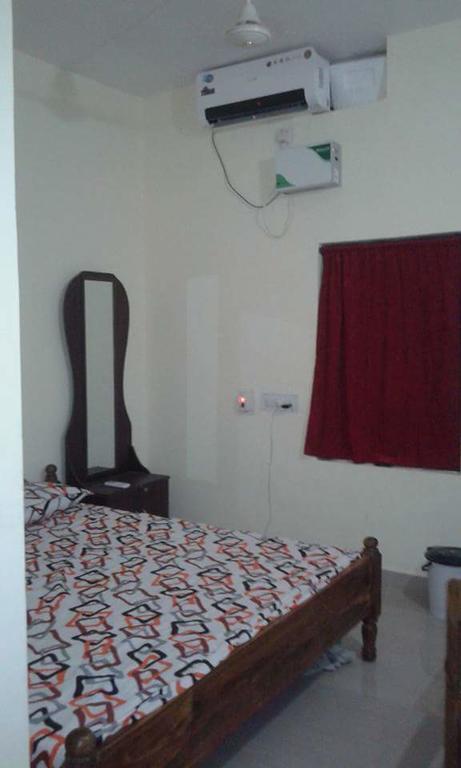 Sri Krishna Guest House & Reasturant Konārka Exterior foto